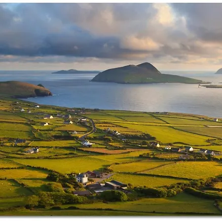 Lavarna House 펜션