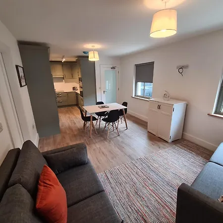 Lavarna House Holiday home *